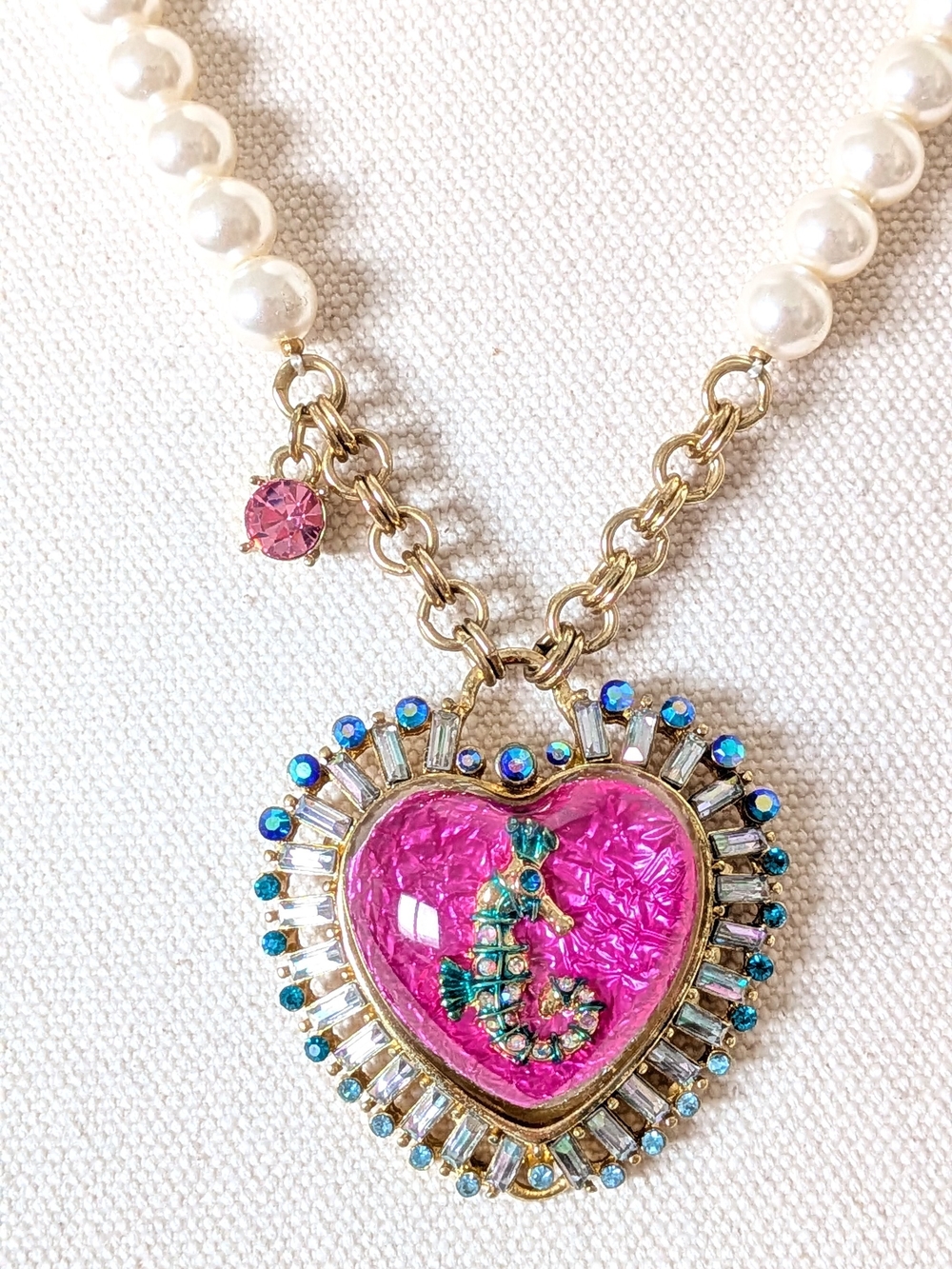 Betsey Johnson Jewels of the Sea Seahorse Pearl Heart Necklace NWT
